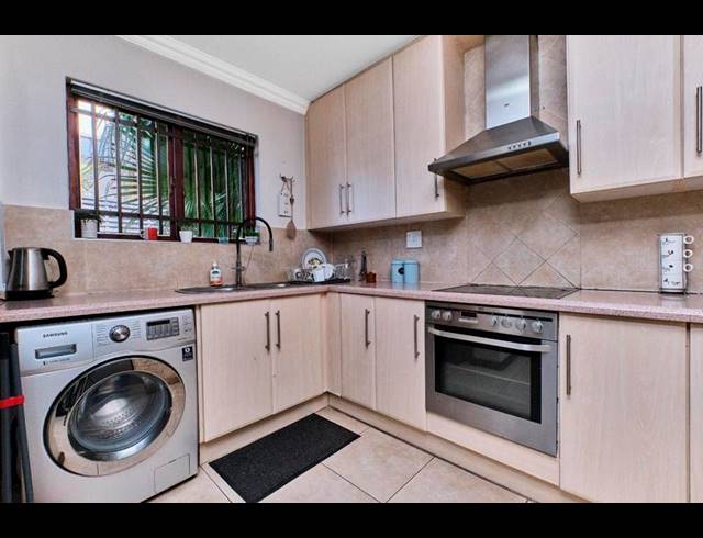 2 BEDROOM PROPERTY TO RENT IN MORNINGSIDE